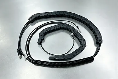 Custom high-cycle flexible cable assemblies